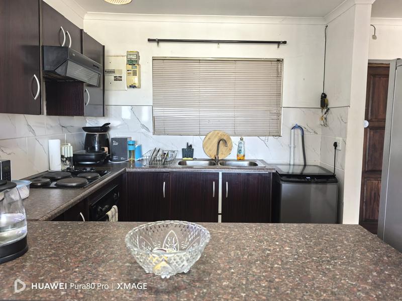 2 Bedroom Property for Sale in Heiderand Western Cape